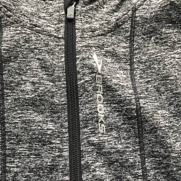 BROOKS Running Zip up hoodie jacket / top Size L - Picture 5 of 11